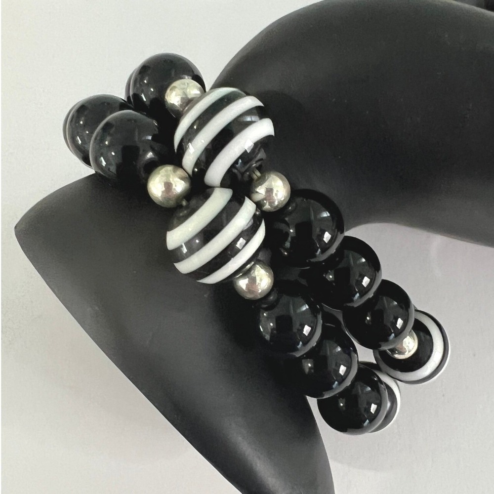 Black Solid and Plain Beaded Bracelet Set of 2 Stretch Silver Tone Accents